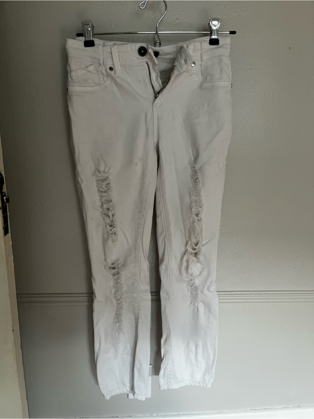 bebe White Distressed Straight Leg Jeans